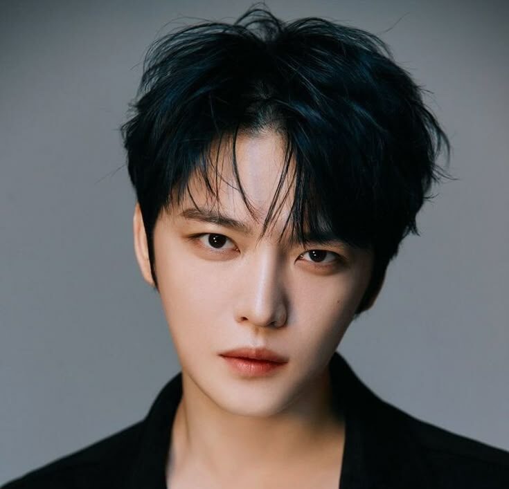 Entre o caos e a liberdade: Kim Jae Joong abraça sua musicalidade