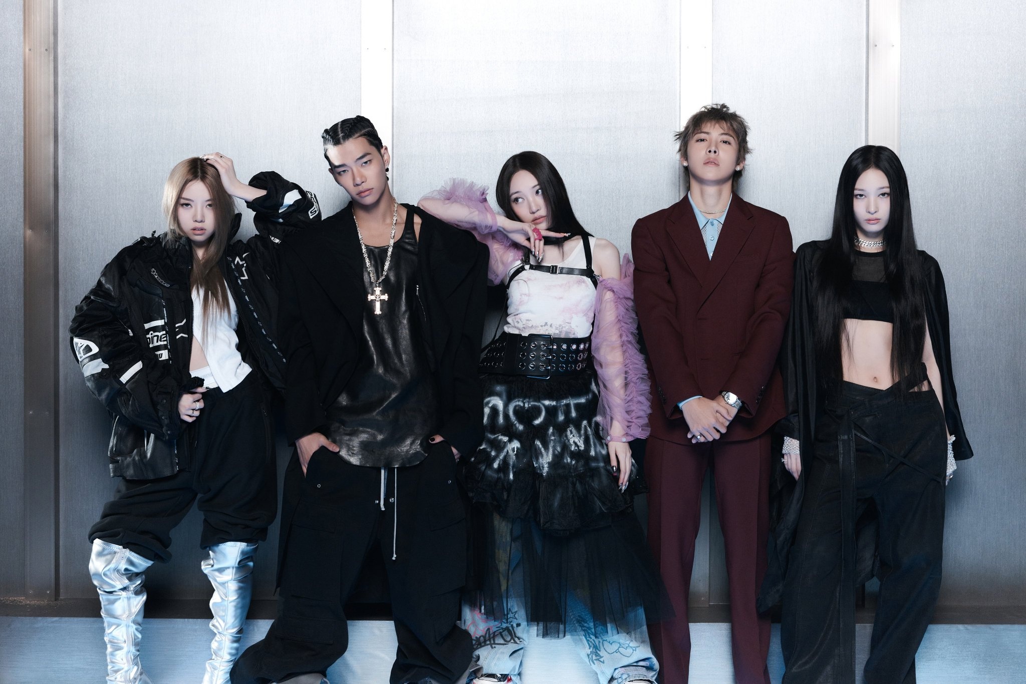 ALLDAY PROJECT esbanja liberdade da juventude em MV de “ONE MORE